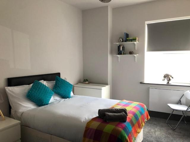 Townhouse Plus @ London Road Stoke Номер фото
