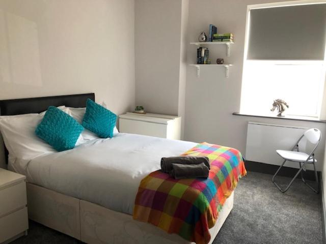 Townhouse Plus @ London Road Stoke Номер фото