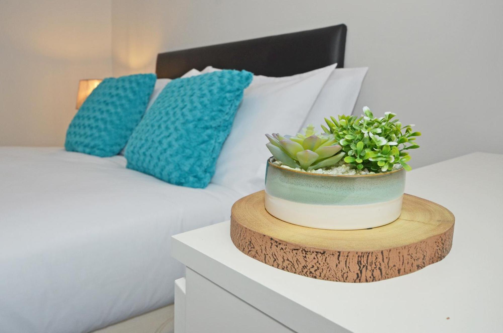 Townhouse Plus @ London Road Stoke Екстер'єр фото