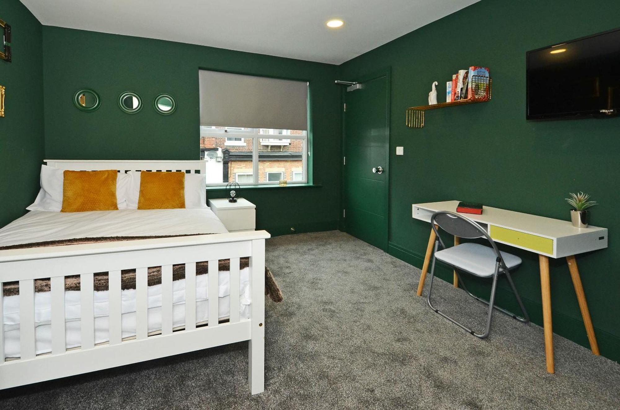 Townhouse Plus @ London Road Stoke Екстер'єр фото