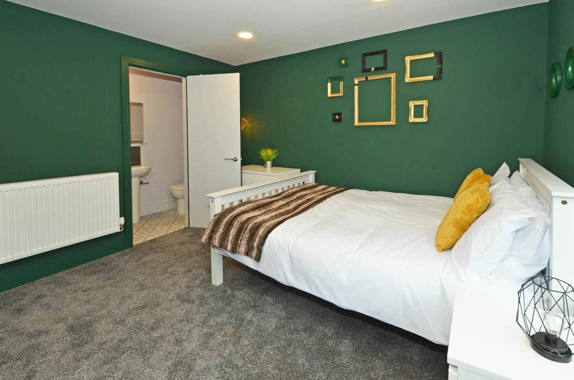 Townhouse Plus @ London Road Stoke Екстер'єр фото