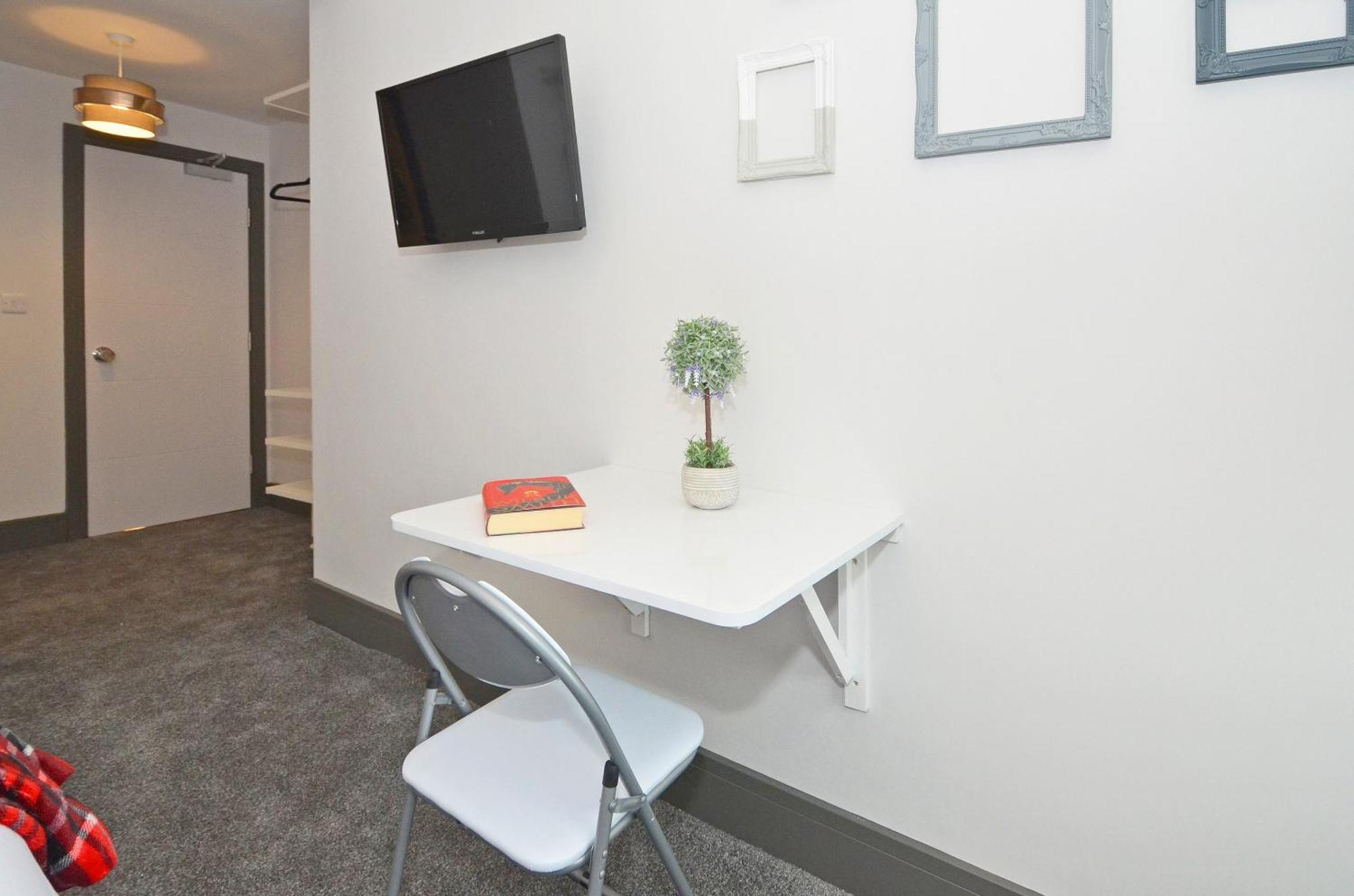 Townhouse Plus @ London Road Stoke Екстер'єр фото