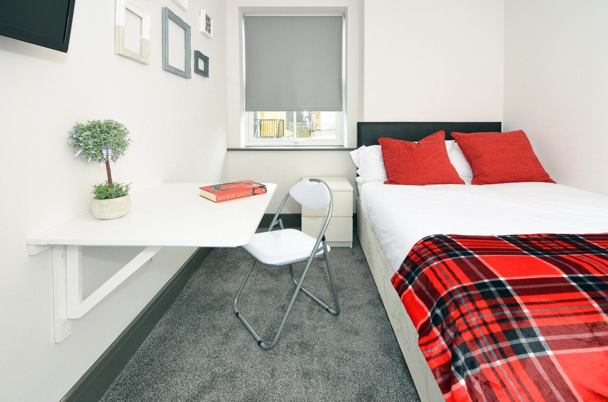 Townhouse Plus @ London Road Stoke Екстер'єр фото