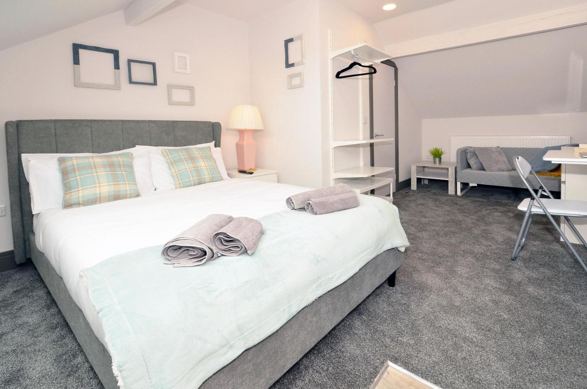 Townhouse Plus @ London Road Stoke Екстер'єр фото