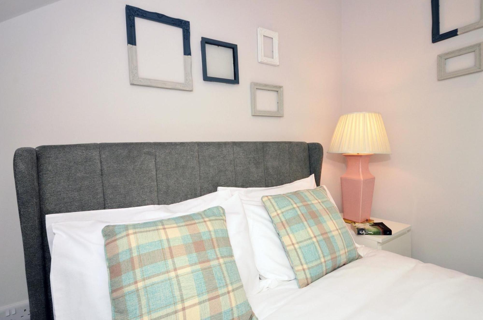 Townhouse Plus @ London Road Stoke Екстер'єр фото