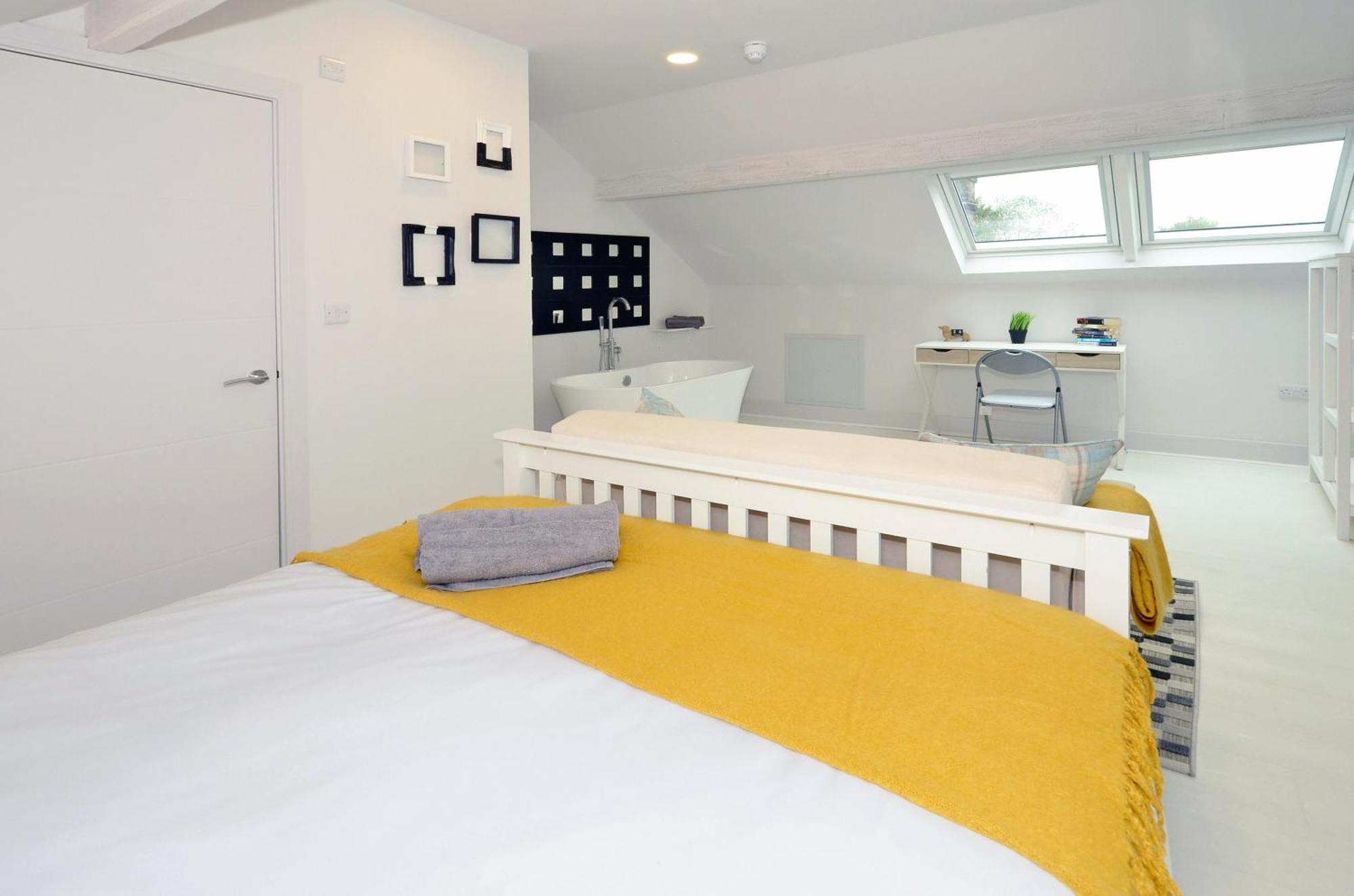 Townhouse Plus @ London Road Stoke Екстер'єр фото